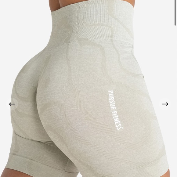 Persue Firness Light Green Patterned Shorts - Picture 4 of 4